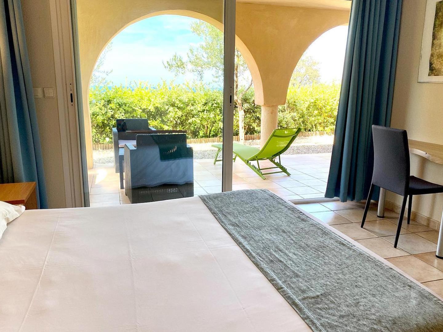 Calvi Appart Hotel Bilik gambar